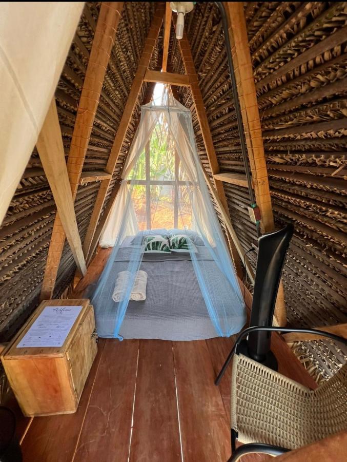 Sasy Tipis Hotel Santa Catalina Exterior photo